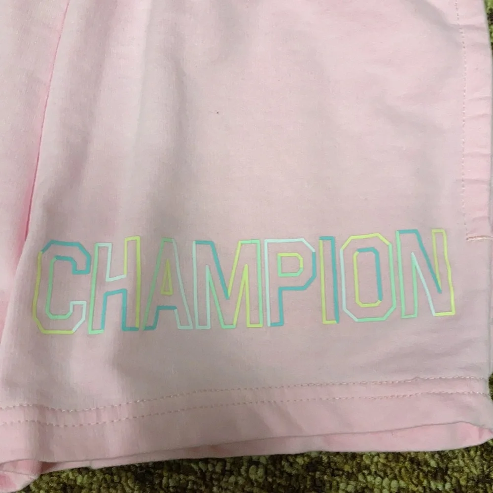 Champion Girls Shorts - Picture 2 of 3